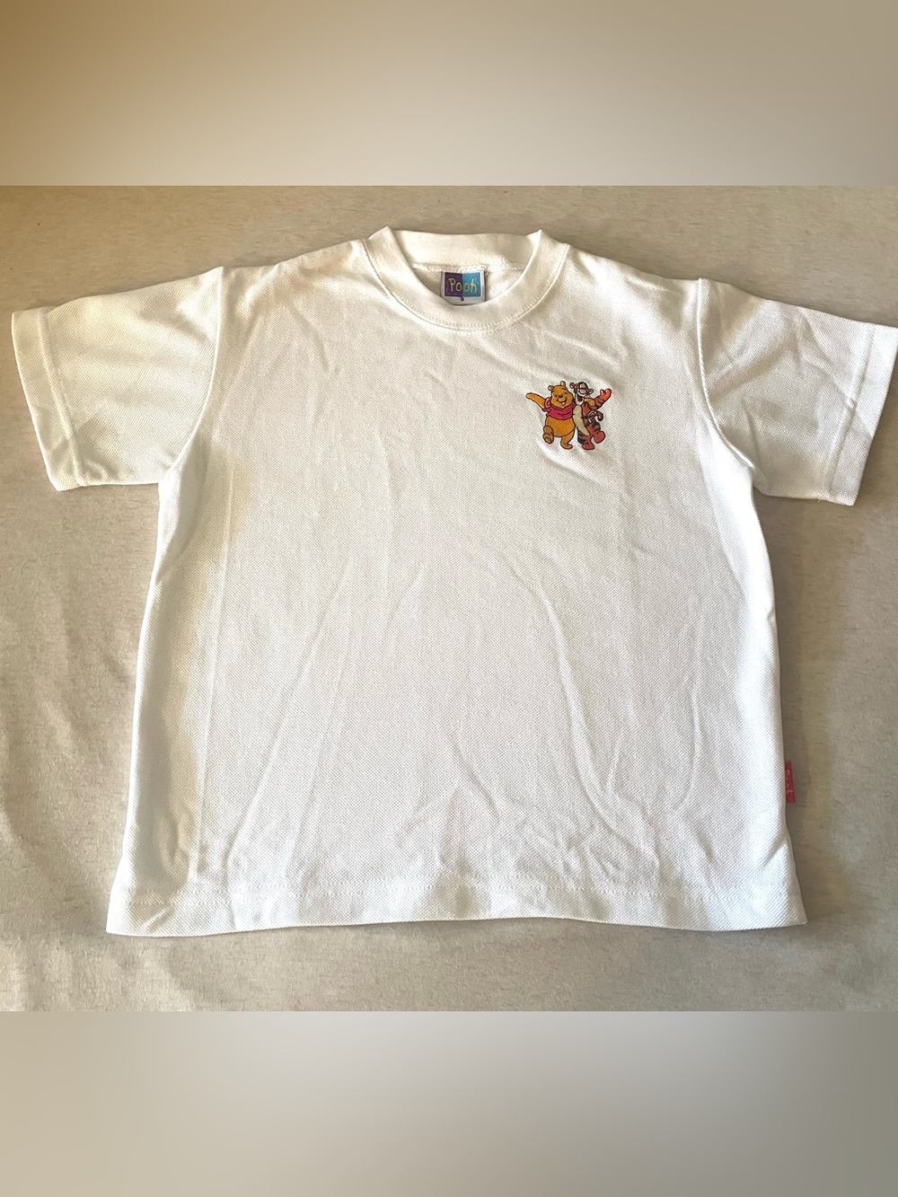 Vintage Winnie the Pooh and Tigger T Shirt Youth Size 8 Embroidered Details